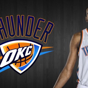 开云体育全站-詹姆斯带伤坚持比赛打动全场球迷，詹姆斯有伤吗